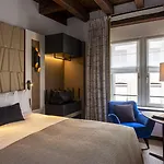 Hotel Les Armures 5*