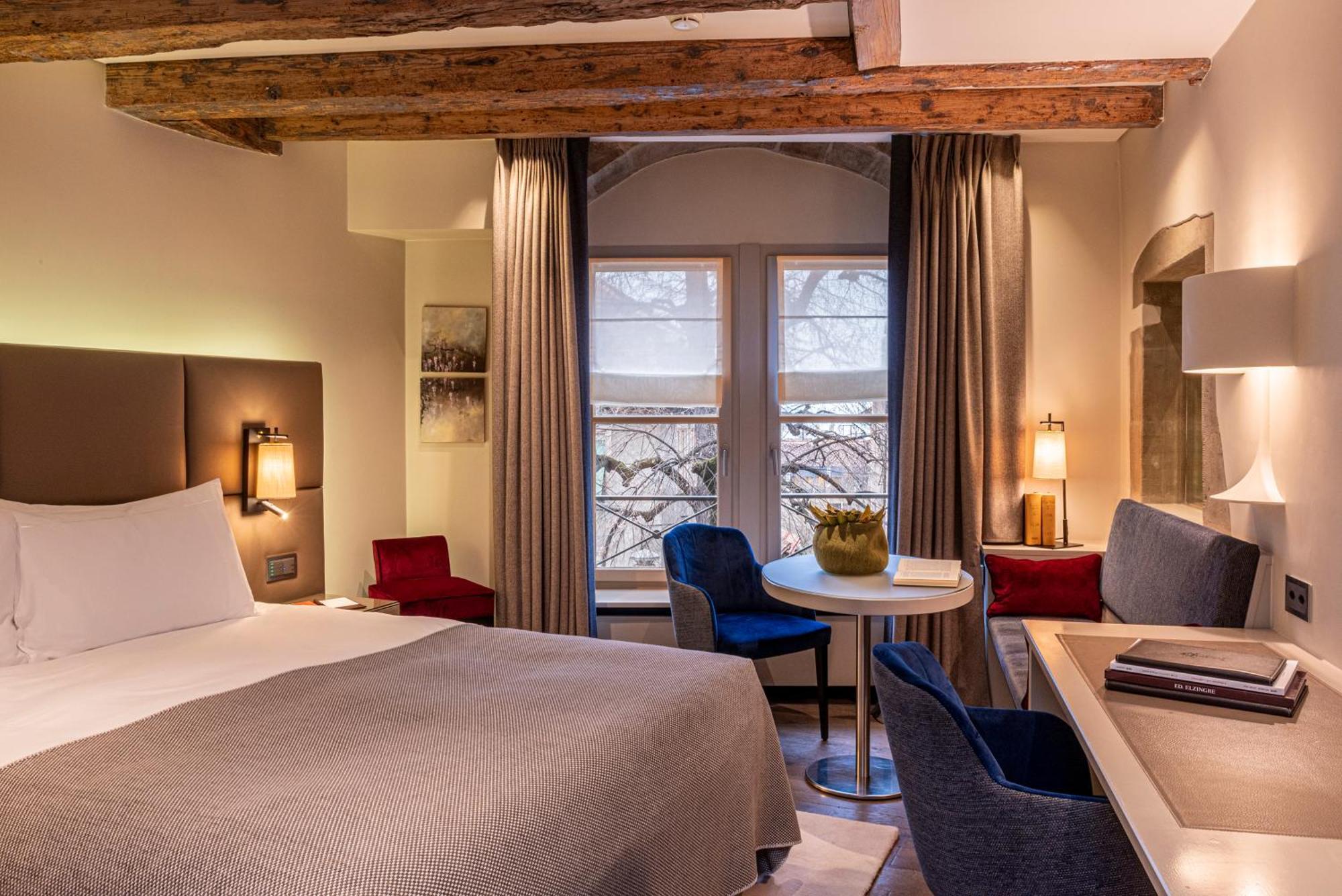 Les Armures Hotel 5*