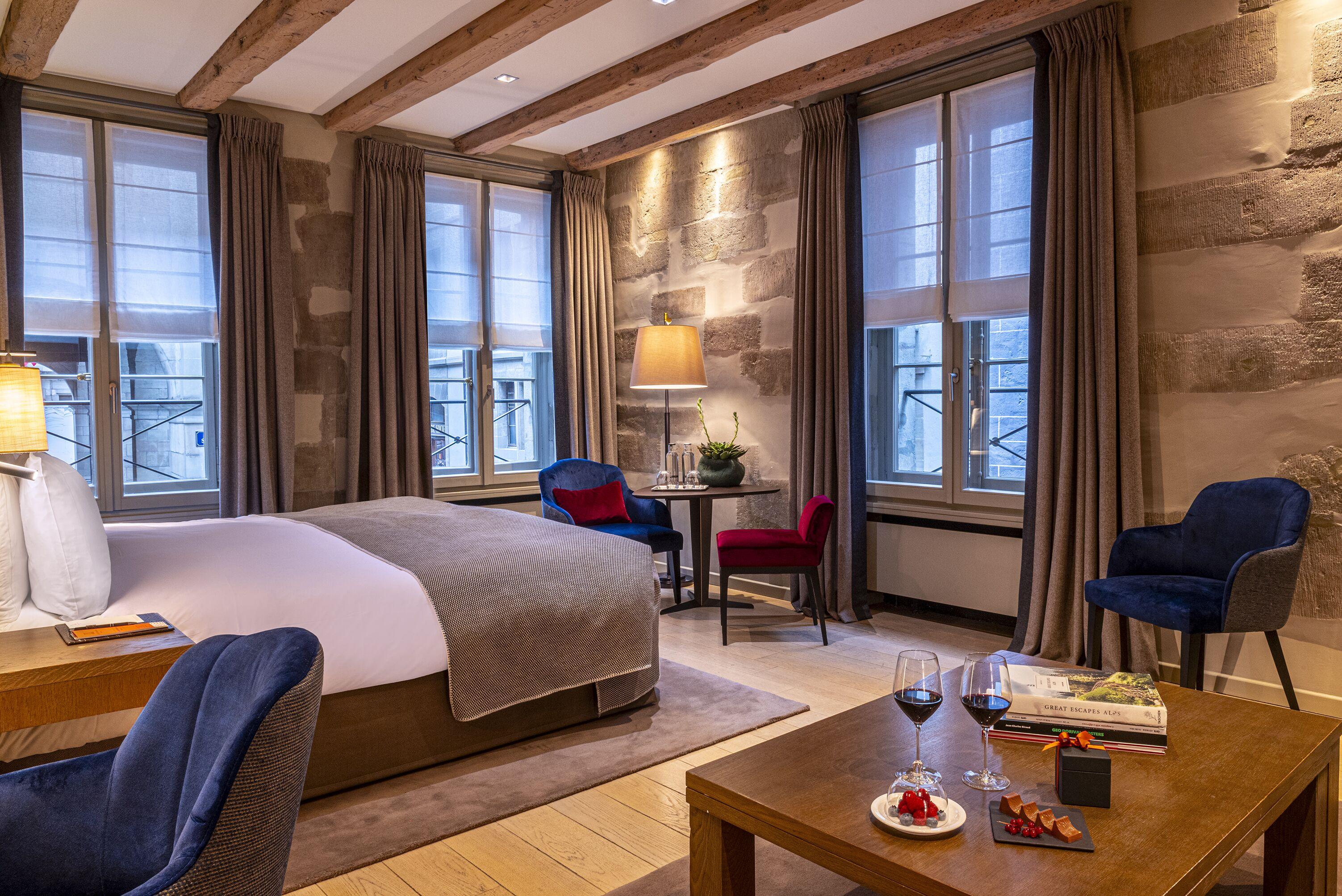 Les Armures Hotel