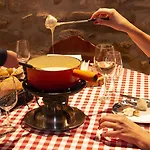 Les Armures Hotel