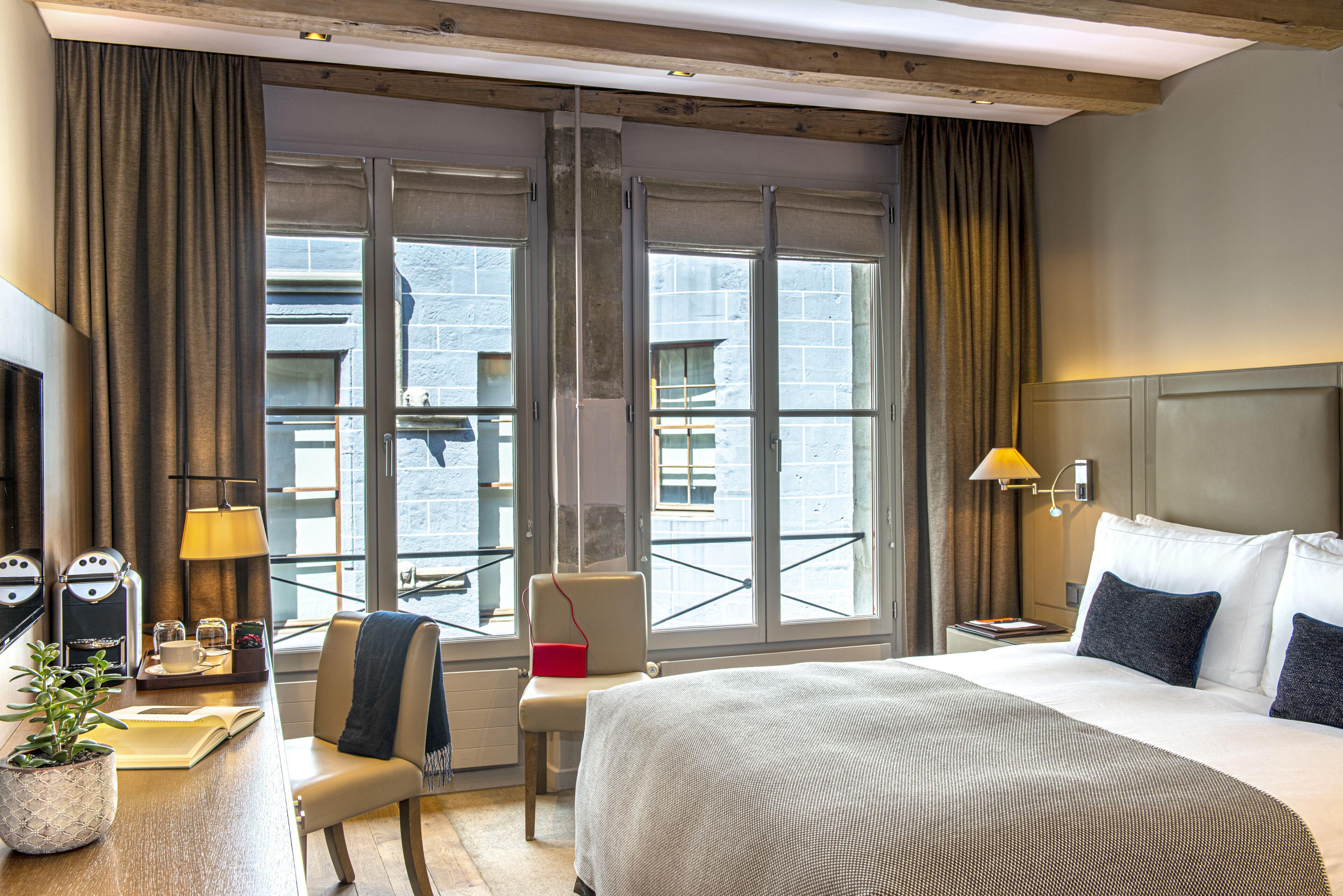 Les Armures Hotel 5*